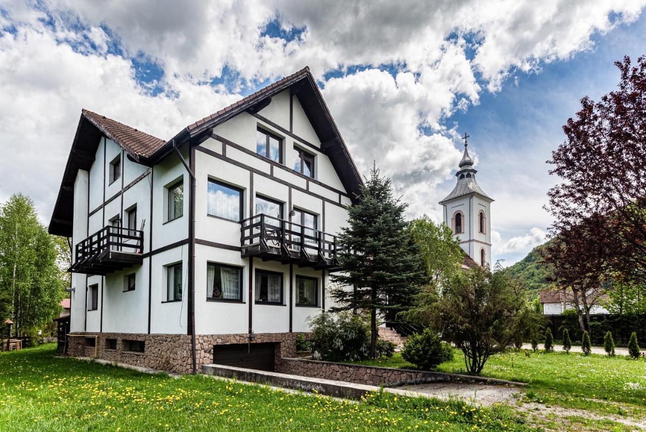 Pensiunea Muntele Rece Bran (Brasov) Exterior foto
